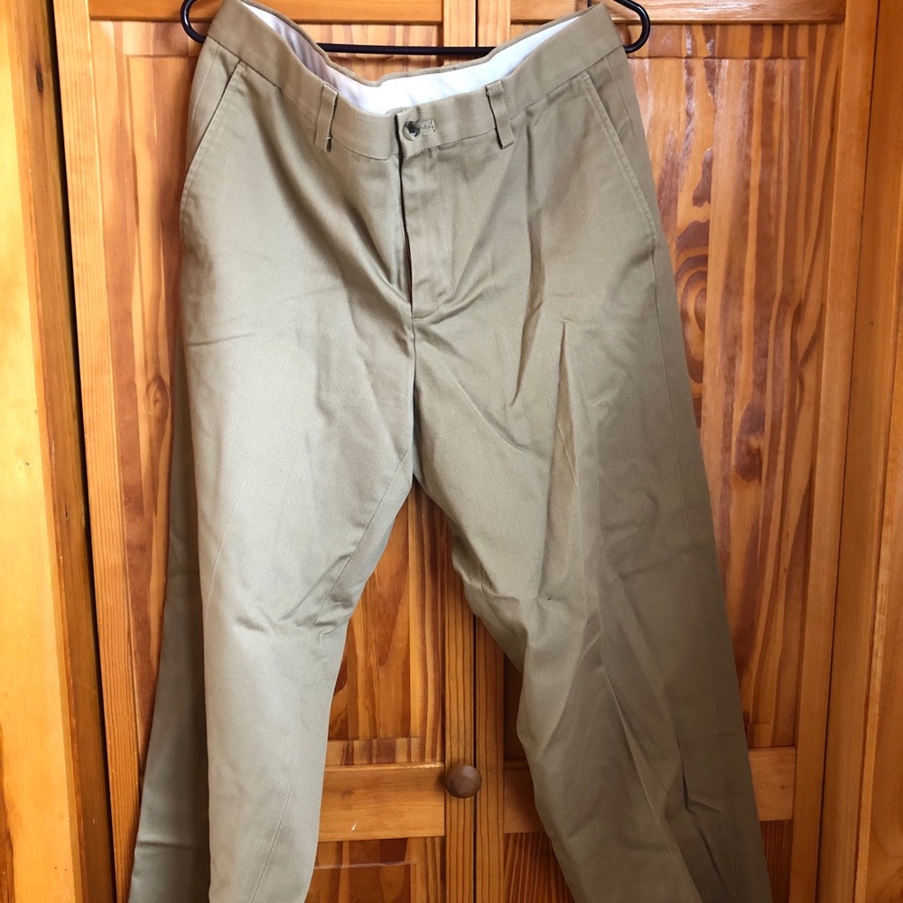Mens Eddie Bauer khakis